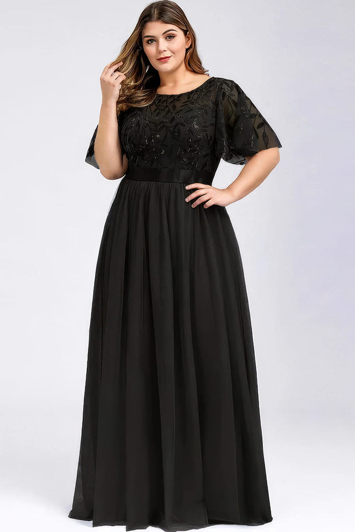 Robe Cocktail Grande Taille d'Invitée au Mariage - Évangéline