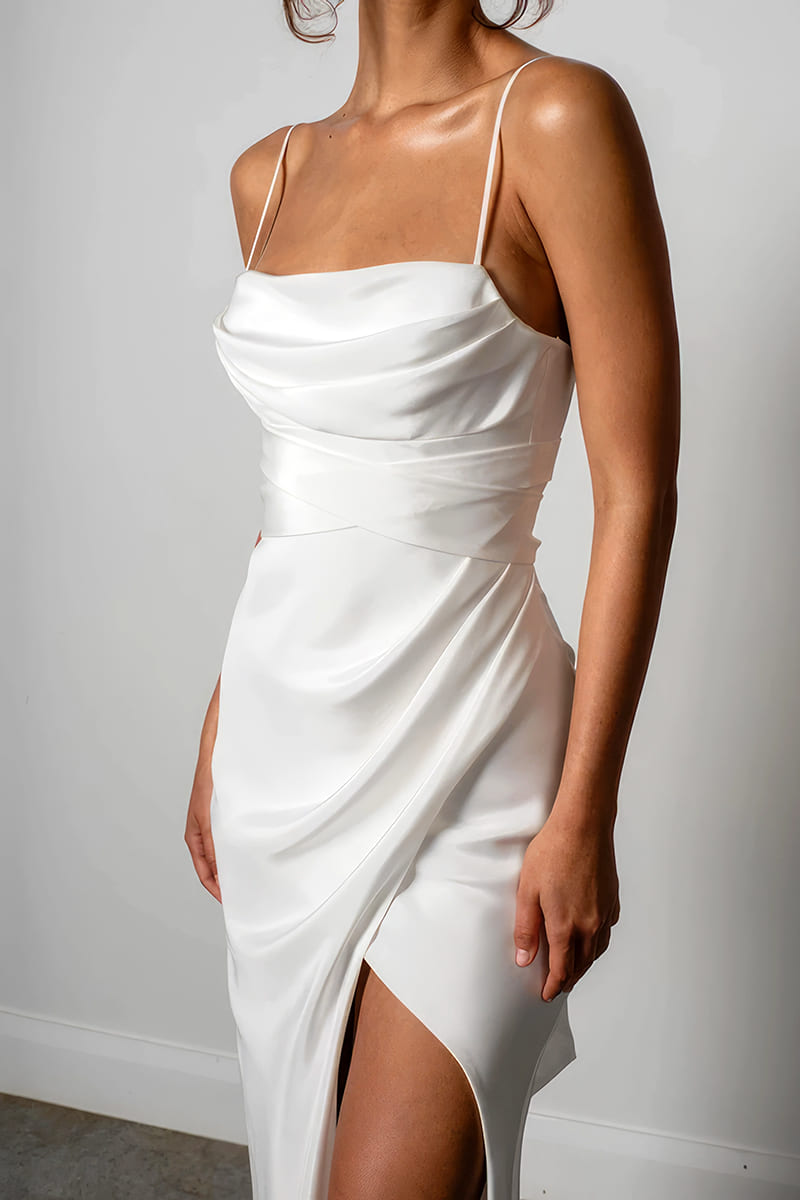 Robe Courte Devant Longue Derrière Mariage Étoile Nuptiale