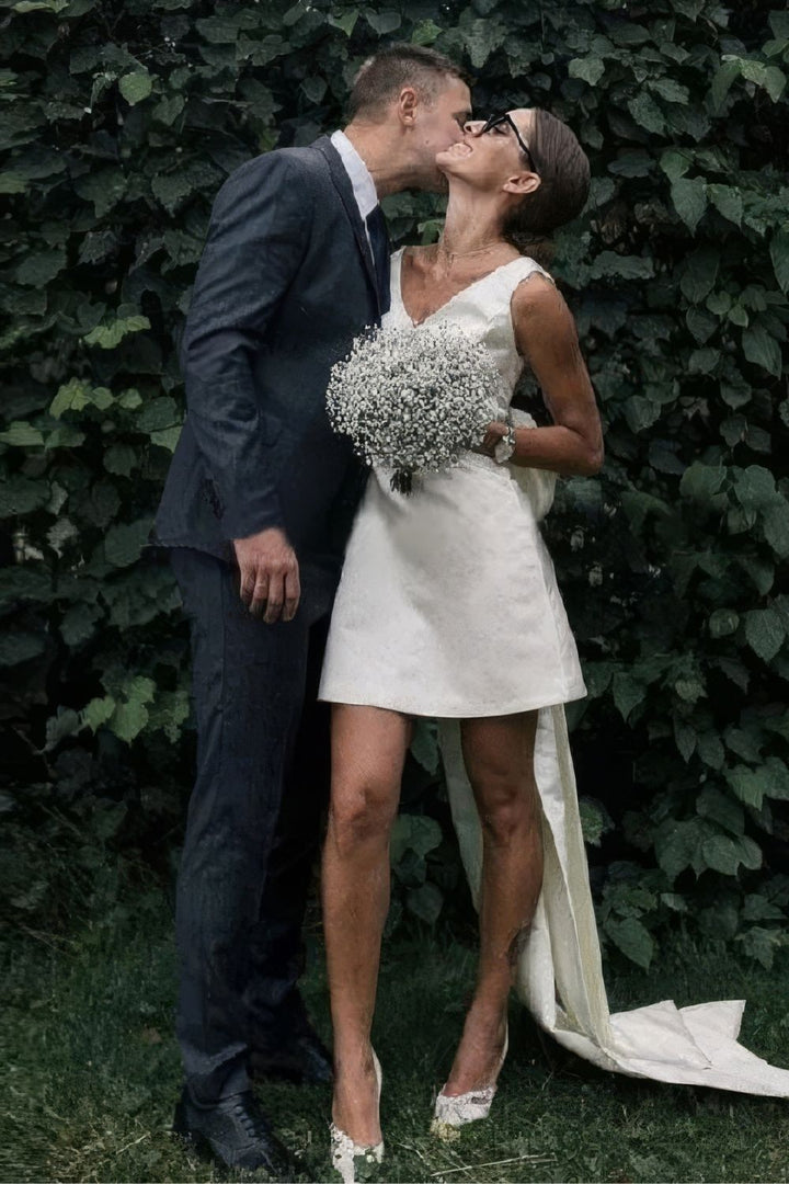 Robe de Mariée Mini à Nœud dans le Dos en Satin