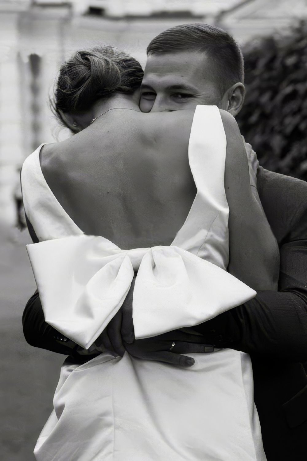 Robe de Mariée Mini à Nœud dans le Dos en Satin